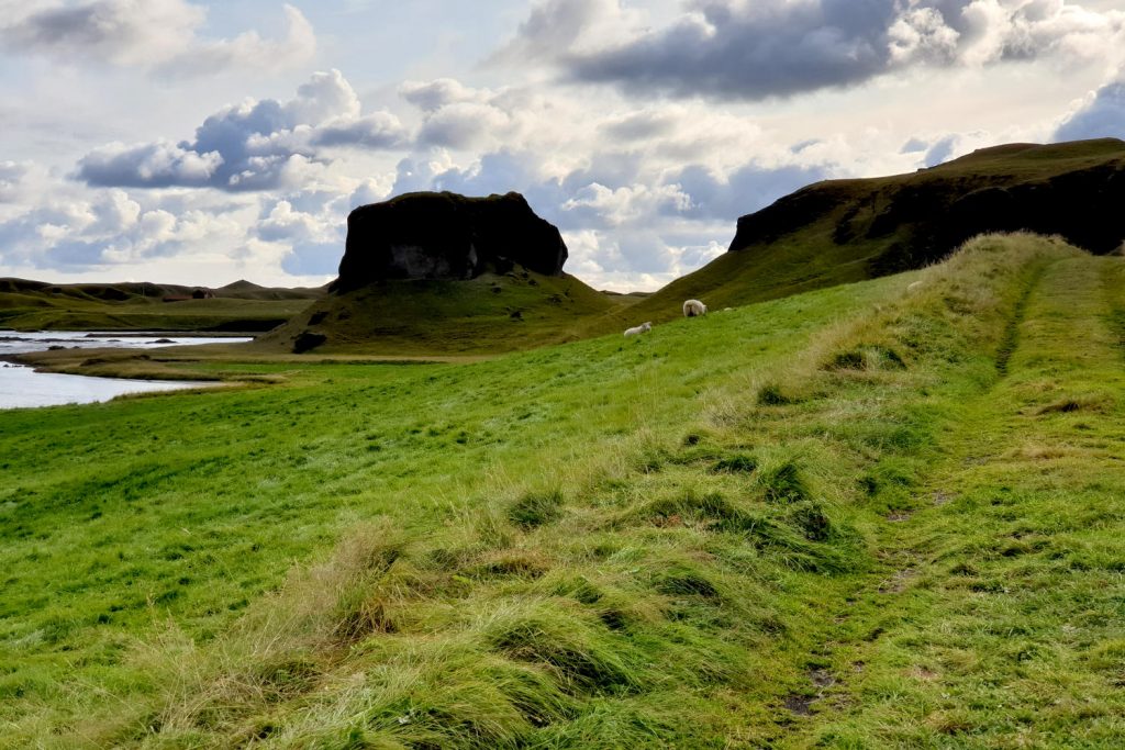 Island - Der Süden - Systrastapi Rock