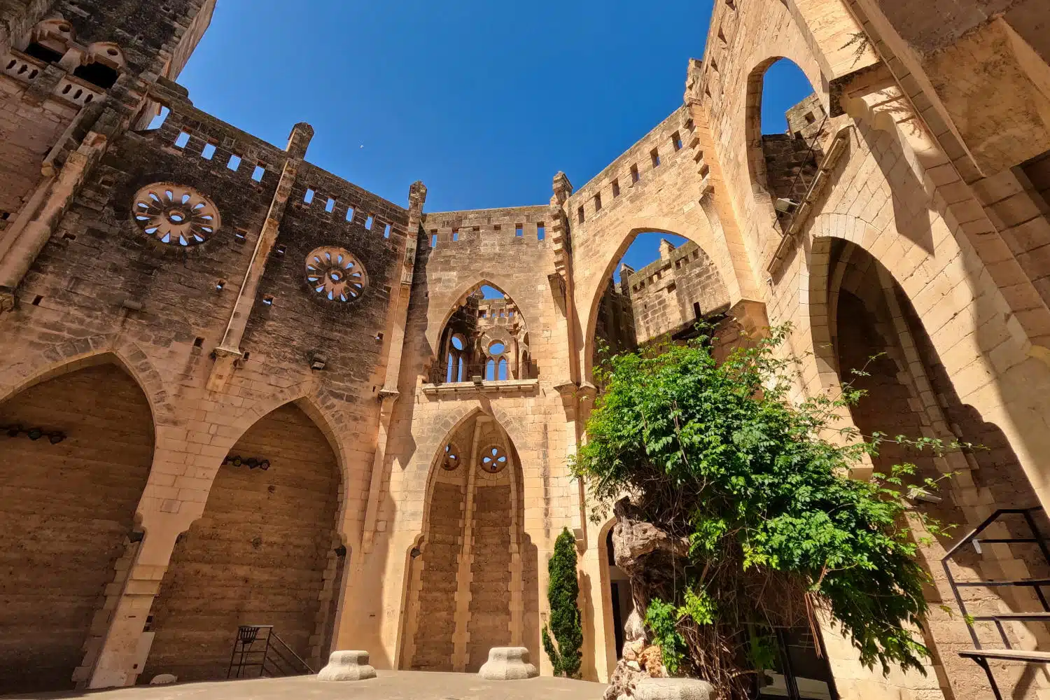 Spanien - Mallorca - Son Severea - Esglesia Nova -Innen Altar